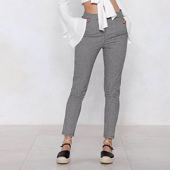 Nasty Gal Pants - NEW Nasty Gal Black &White Checkered ankle trouser